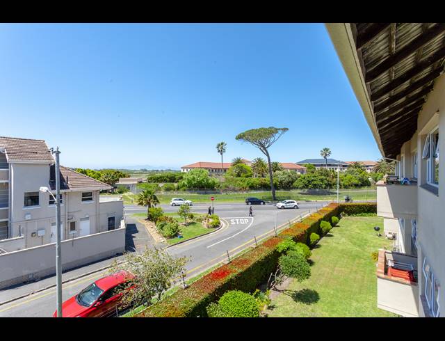 2 BEDROOM APARTMENT FOR SALE IN KENILWORTH
